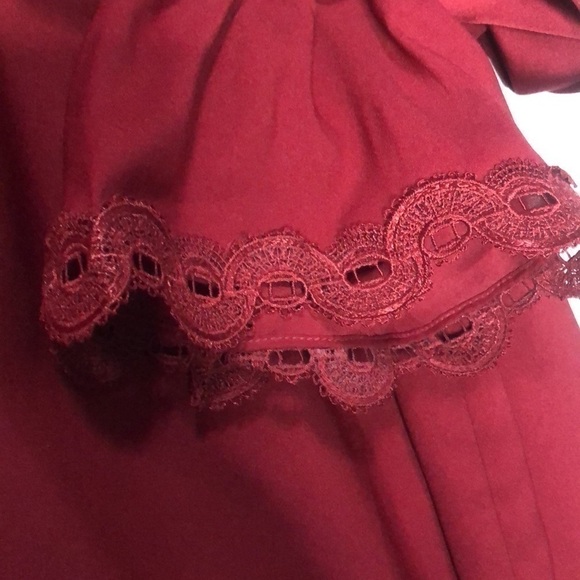 Saks Fifth Avenue Women’s Cold Shoulder Mini Dress Red Burgundy Size Small - Picture 6 of 7